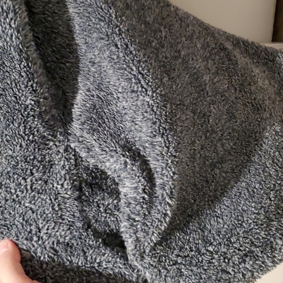 Vancouver Whitecaps Sweatshirt - Picture 6 of 9